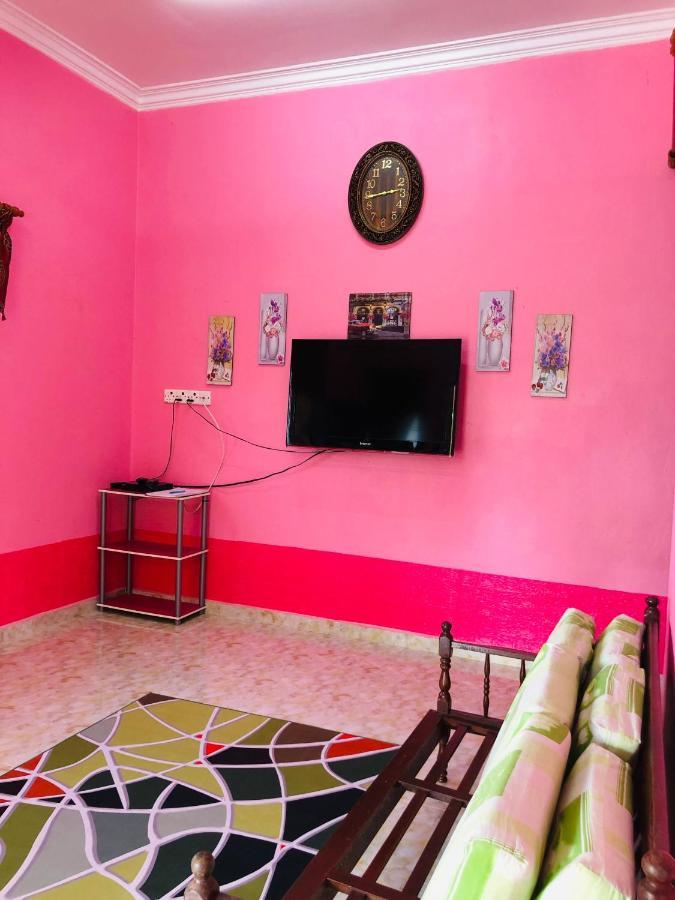 Homestay Tok Abah Dalam Rhu Пасир Путех Экстерьер фото