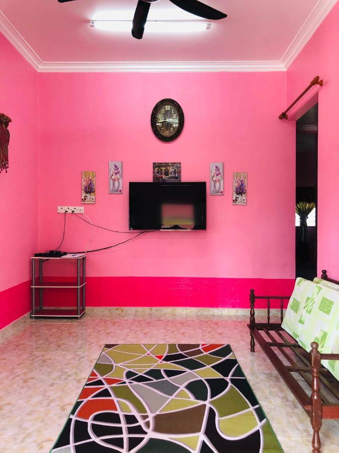Homestay Tok Abah Dalam Rhu Пасир Путех Экстерьер фото