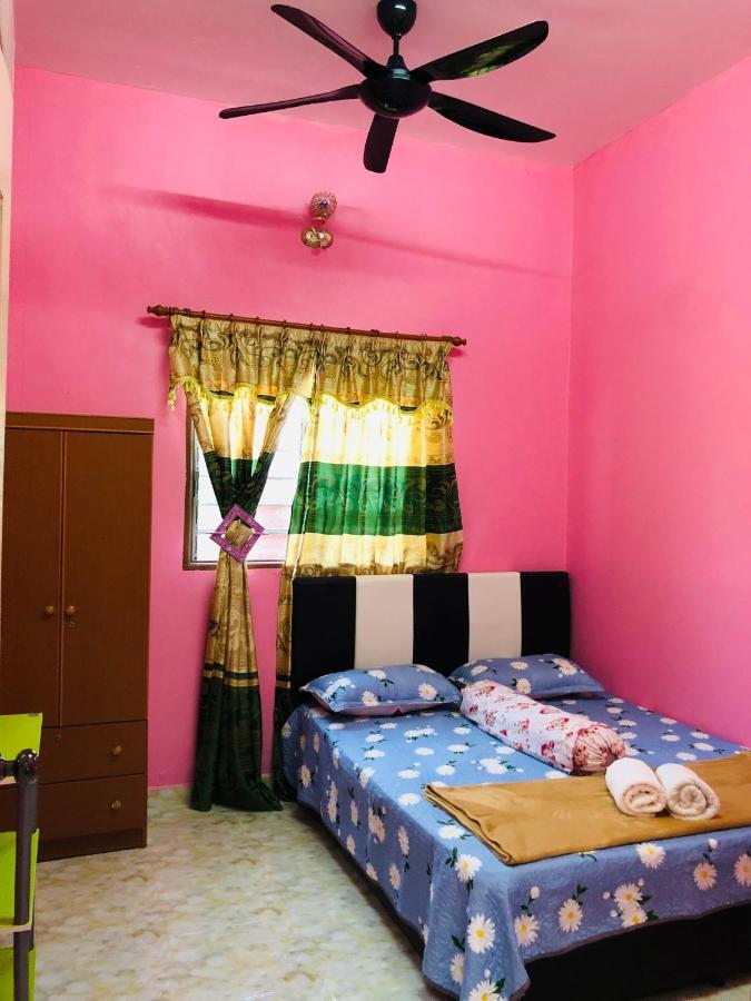 Homestay Tok Abah Dalam Rhu Пасир Путех Экстерьер фото
